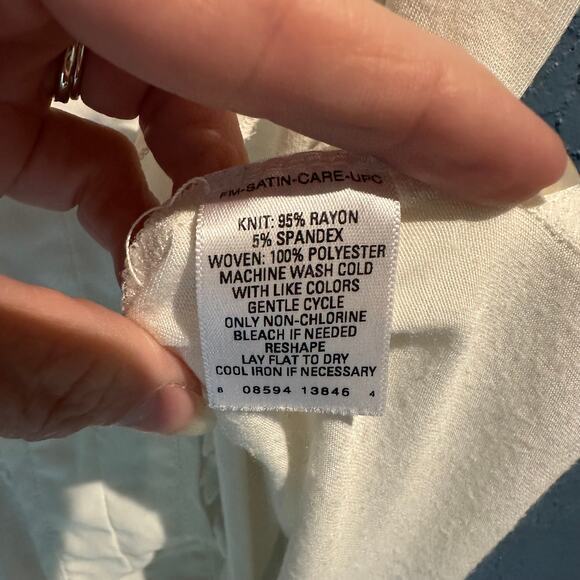 GNW Size Medium Fairy Femme Ivory Knit Blouse ruffle front basics layering - Picture 5 of 7